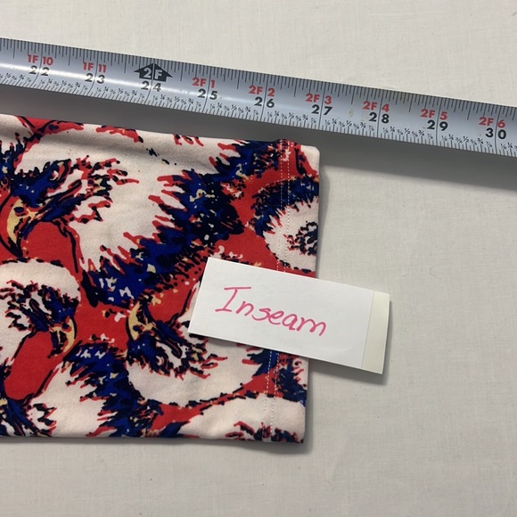 P11- NWOT LuLaRoe Tall & Curvy (Sz: 12-18) Eagle Print USA Americana Leggings - Picture 4 of 10